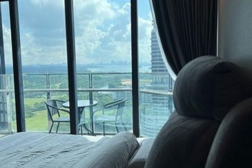 Almas Suites @ Puteri Harbour