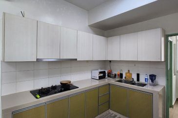 Dedaun Hijau (Greenfield Regency)