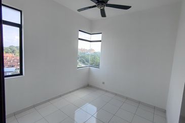 Jentayu Residency (Jentayu Residensi)