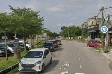 BAYU PUTERI FACTORY FOR RENT 🌟 Jalan Bayu Puteri 1/1 💙 Facing Main Road 【面向大路】- GELANG PATAH