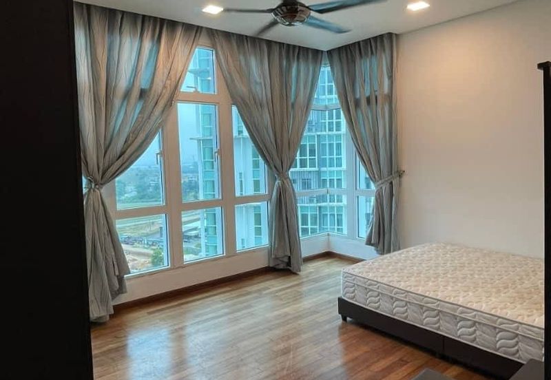 1Medini & Medini Signature