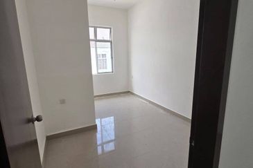 Citrine Hills, Kangkar Pulai | 2-Storey Terrace House for Sale