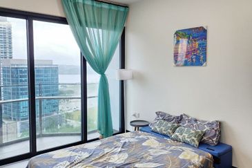 Almas Suites @ Puteri Harbour