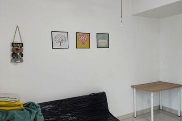 Almas Suites @ Puteri Harbour