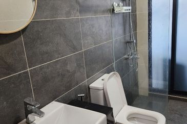 Almas Suites @ Puteri Harbour