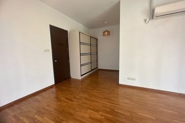 The WaterEdge Residences