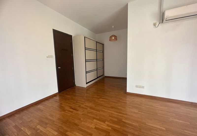 The WaterEdge Residences