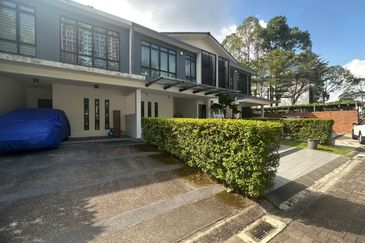 The WaterEdge Residences