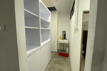 The LakeFront @ Southkey