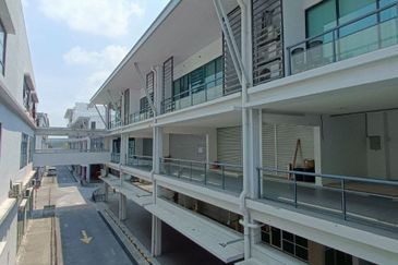 The LakeFront @ Southkey