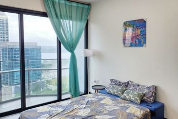 Almas Suites @ Puteri Harbour