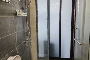 Almas Suites @ Puteri Harbour