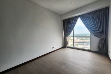 Puteri Cove Residences