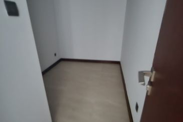 Puteri Cove Residences