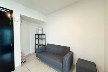 Almas Suites @ Puteri Harbour