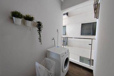 Bay Laurel @ Country Garden Danga Bay