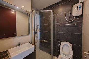 Bay Laurel @ Country Garden Danga Bay