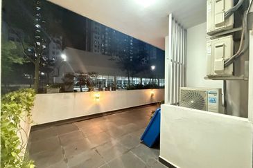 Meridin Bayvue Apartment