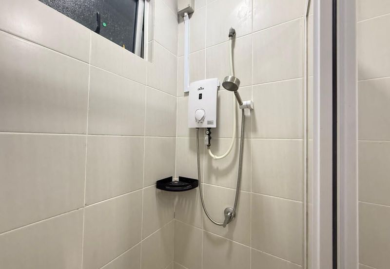 Meridin Bayvue Apartment