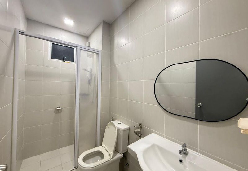 Meridin Bayvue Apartment