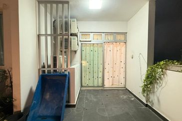 Meridin Bayvue Apartment