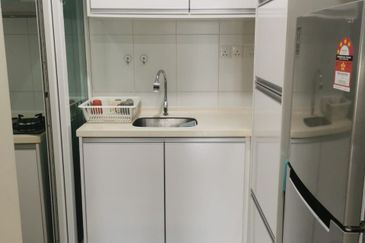 1Medini & Medini Signature