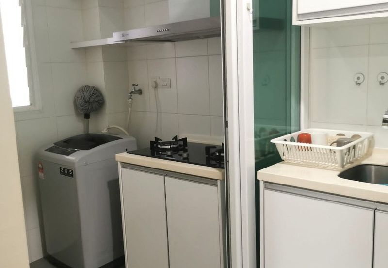 1Medini & Medini Signature