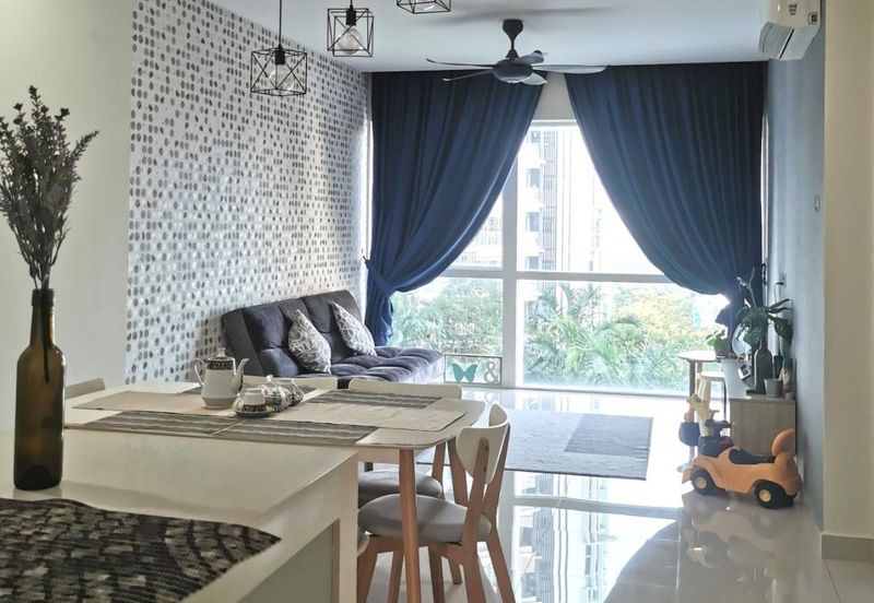 1Medini & Medini Signature