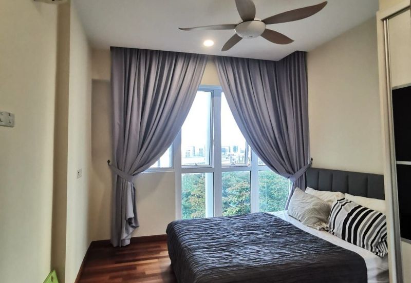 1Medini & Medini Signature