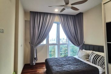 1Medini & Medini Signature