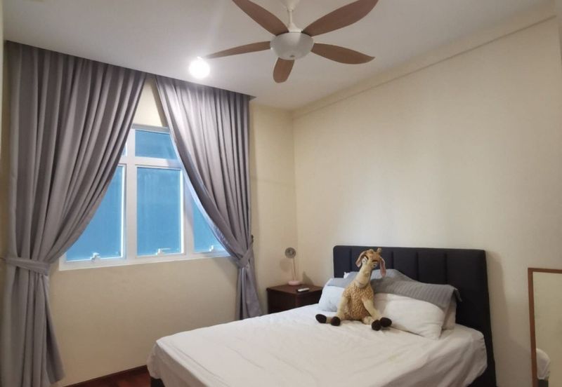 1Medini & Medini Signature