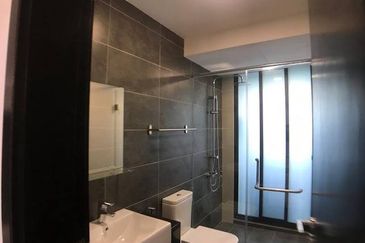 Almas Suites @ Puteri Harbour