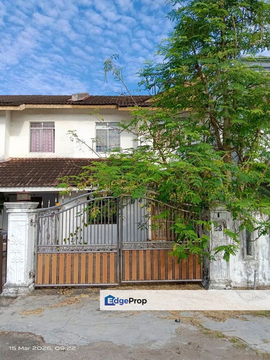 No. 23, Jalan Mawar 16, Taman Mawar, 81700 Pasir Gudang, Johor A Renovated Double Storey Terrace House, Johor, Pasir Gudang