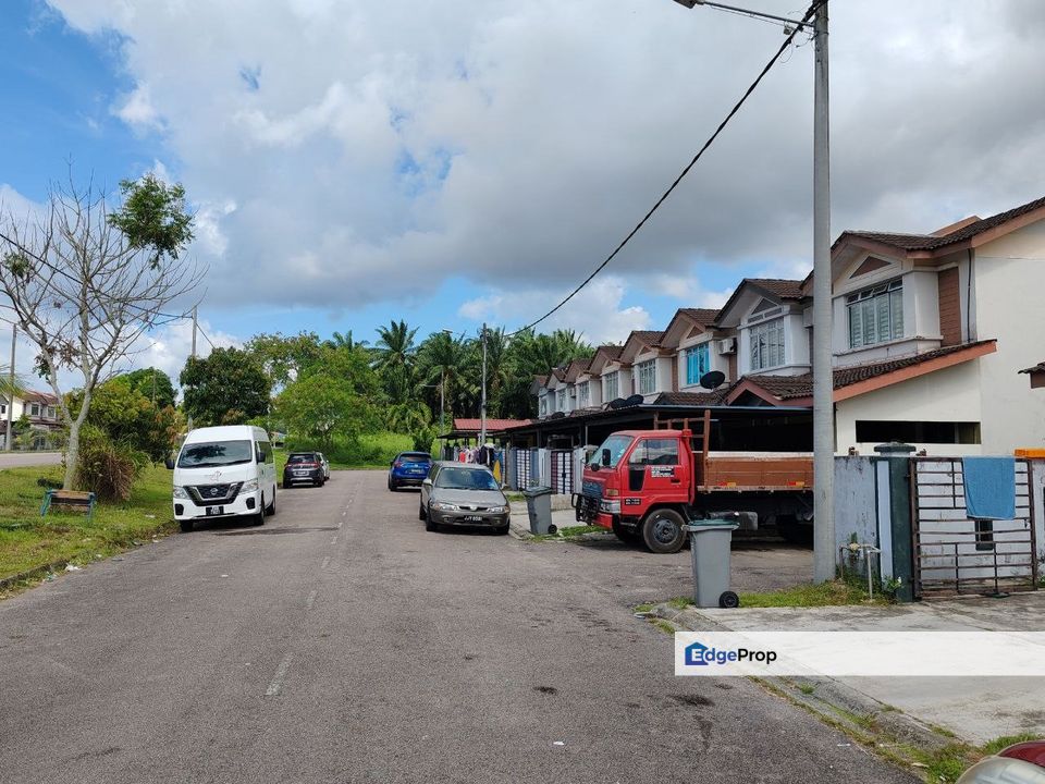No. 513, Jalan Pulai Jaya 29, Bandar Pulai Jaya, 81300 Skudai, Johor An Extended Double Storey Terrace House (End Lot), Johor, Kangkar Pulai