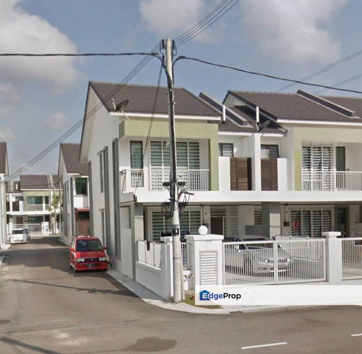 No. 14, Jalan Tiram 1/22, Bandar Tiram, 81800, Ulu Tiram, Johor  Double Storey Terrace House (End Lot) 4 Beds 3 Baths, Johor, Ulu Tiram