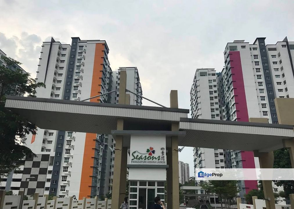 Seasons Luxury Apartment No. 12-06, Block A, Pangsapuri Amara Larkin, Jalan Larkin, 80350 Johor Bahru, Johor, Johor, Johor Bahru
