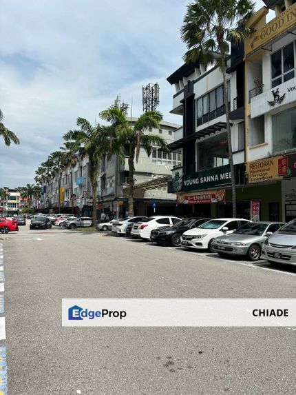 Sutera Utama 3 Storey Shop - Buit Up Area 1,980 Sqft - ⁠24'× 80' - ⁠ROI 4.2 - ⁠Inner Road - ⁠Jalan Sutera Tanjung 8/× - ⁠Non Bumi - ⁠Freehold , Johor, Skudai