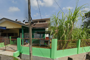 Bank Lelong Terrace House : 44, LORONG ANJUNG 5, TAMAN ANJUNG SEMARAK, 34000, TAIPING, Perak