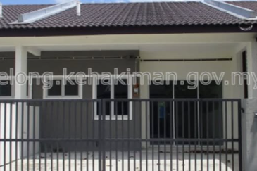 Bank Lelong Terrace House : 46, Lorong Lagenda 62, Seksyen 3, Bandar Lagenda Teluk Intan, 36000, Teluk Intan, Perak