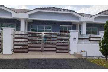 Bank Lelong Terrace House : 7, Jalan Putera Indah 3/25, Taman Putera Indah, 83000, BATU PAHAT, Johor