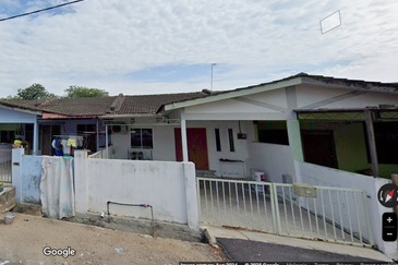 Bank Lelong Terrace House : 24, Lorong Mangga 10, Taman Mangga, 14100, Simpang Ampat, Pulau Pinang