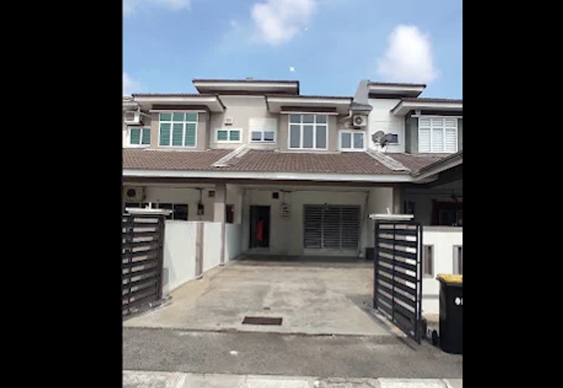 Bank Lelong Terrace House : 219, Jalan Sejati Suria 9, Taman Sejati Suria, 32000, Sitiawan, Perak