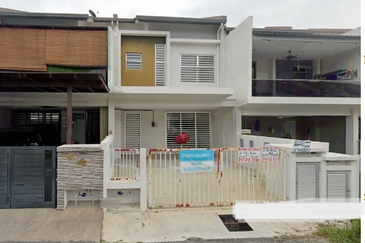 Bank Lelong Terrace House : 76, Jalan Kesuma 8/3F, Section 8, Bandar Tasik Kesuma, 43700, Beranang, Selangor