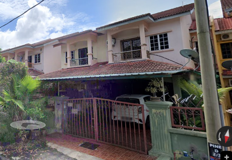 Bank Lelong Terrace House : No. 45, Jalan Pine 3, Taman Pine, 27000, Jerantut, Pahang