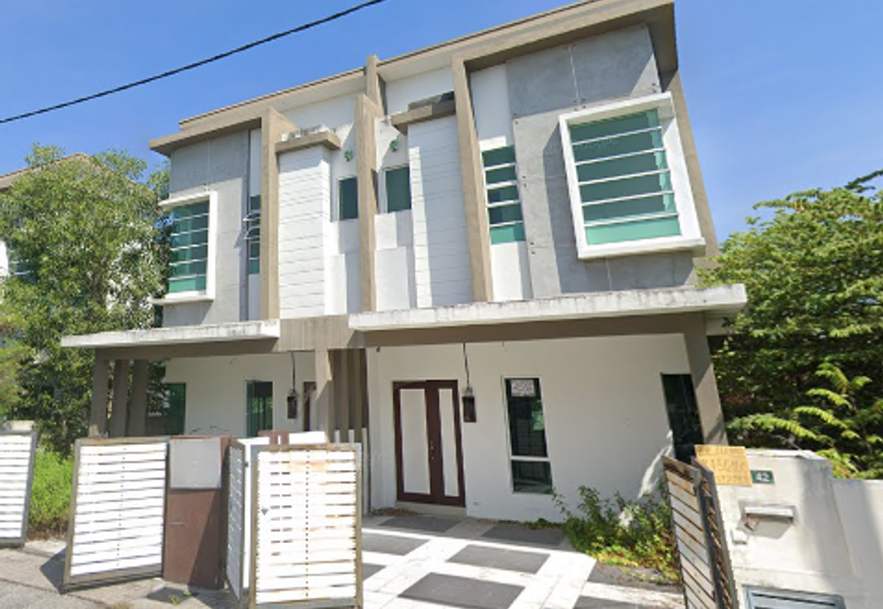 Bank Lelong Semi-Detached House : NO. 42, LALUAN MEWAH INDAH 3, TAMAN MEWAH INDAH, 31000, BATU GAJAH, Perak