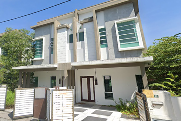 Bank Lelong Semi-Detached House : NO. 42, LALUAN MEWAH INDAH 3, TAMAN MEWAH INDAH, 31000, BATU GAJAH, Perak