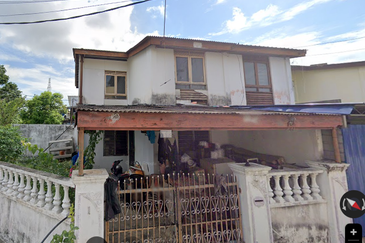 Bank Lelong Cluster House : No. 1, Lorong Sembilang 7, Seberang Jaya, 13700, Perai, Pulau Pinang