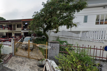 Bank Lelong Terrace House : No. 2, Jalan 2, Taman Kepong, 52100, Kuala Lumpur, Wilayah Persekutuan Kuala Lumpur