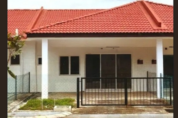 Bank Lelong Terrace House : No. 47, Jalan Kinding Perdana 13, Taman Kinding Perdana, 30250, Tanjung Rambutan, Perak