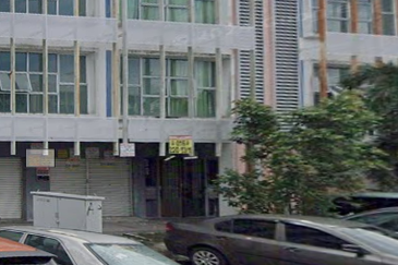 Bank Lelong Shop office : No. 5, Jalan Tasik Raja Lumu L U4/L, 40150, Shah Alam, Selangor